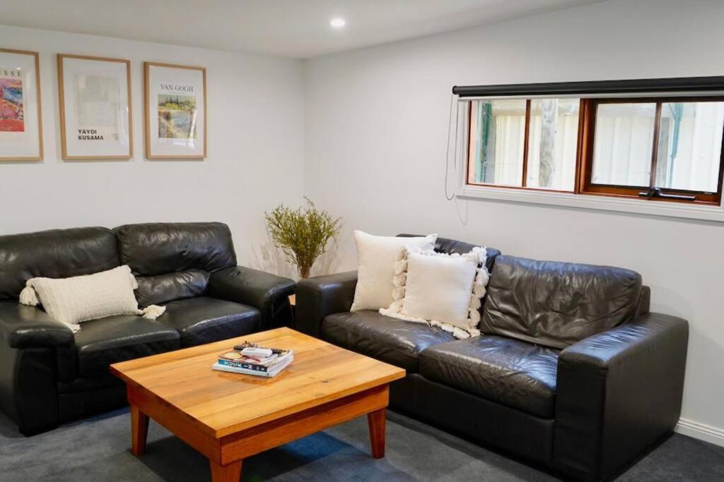 Honeysuckle St Cottage. Central Location. Sleeps 8 Bendigo Buitenkant foto